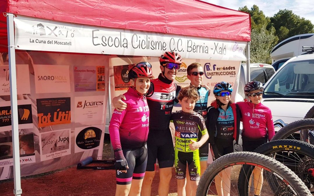 L’Escola de Ciclisme Bèrnia-Xaló aconsegueix molts bons resultats a les proves de Chelva i Chiva